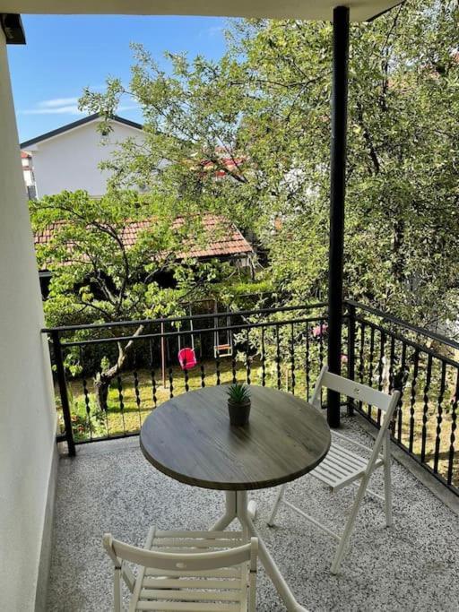 Peaceful And Spacious Apartment With Free Parking Banja Luka Ngoại thất bức ảnh